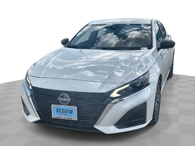 Used 2025 Nissan Altima 2.5 SV