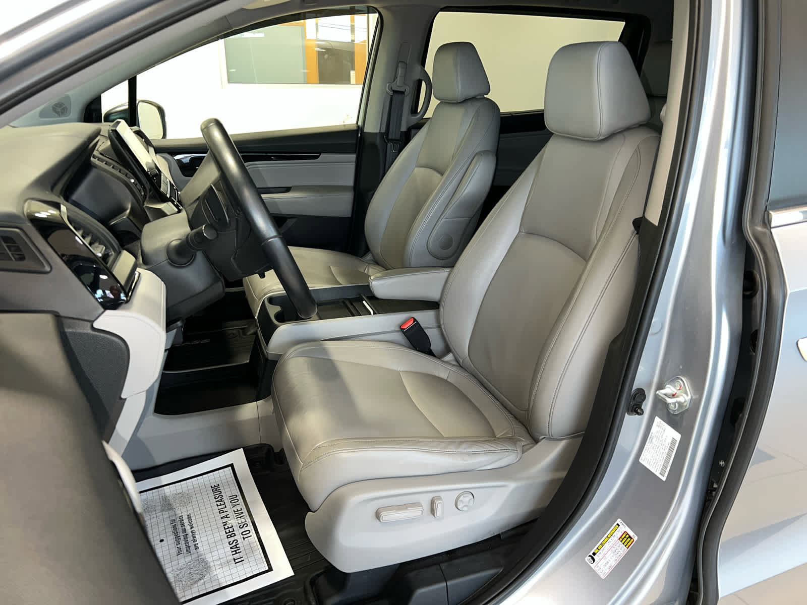 Used 2022 Honda Odyssey Touring image 13