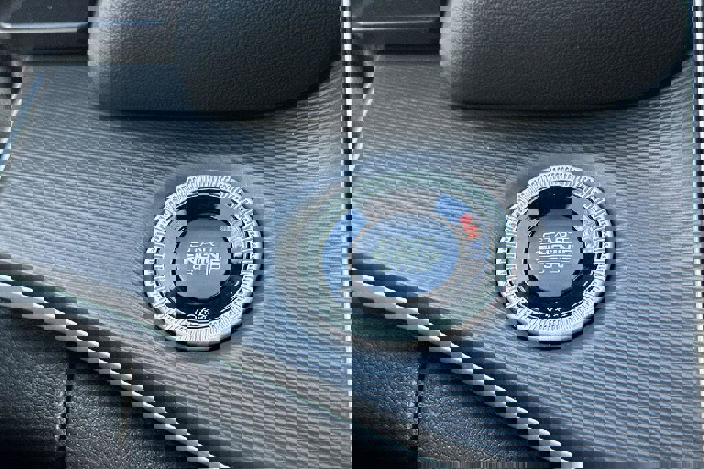 New 2025 Jeep Grand Cherokee Laredo X w/ Luxury Tech Group I image 22