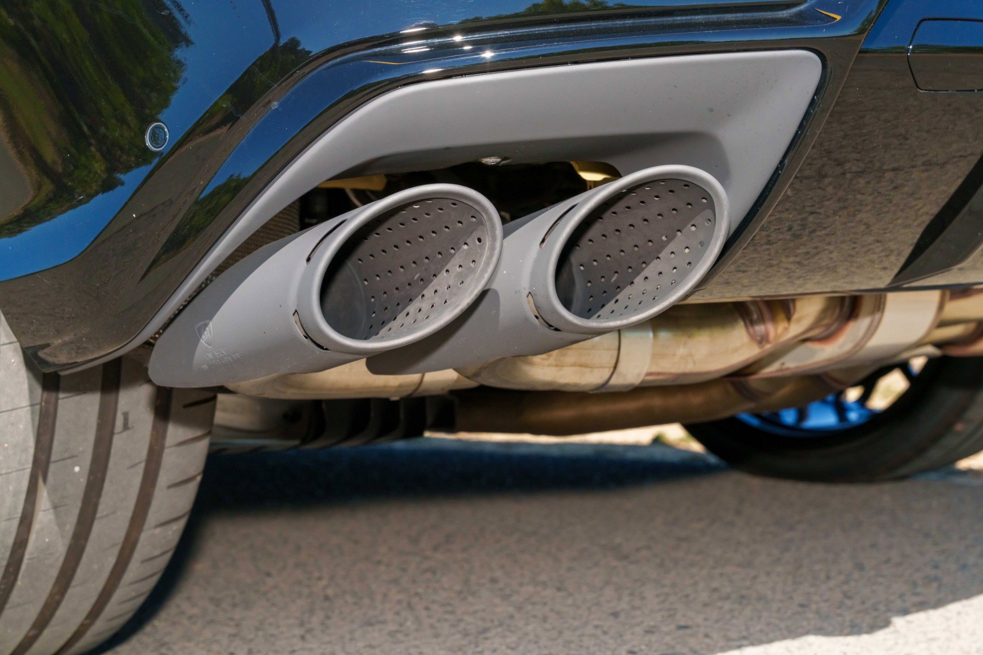 Used 2025 Lamborghini Urus SE image 13