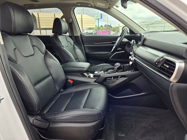 Used 2025 Kia Telluride S image 31