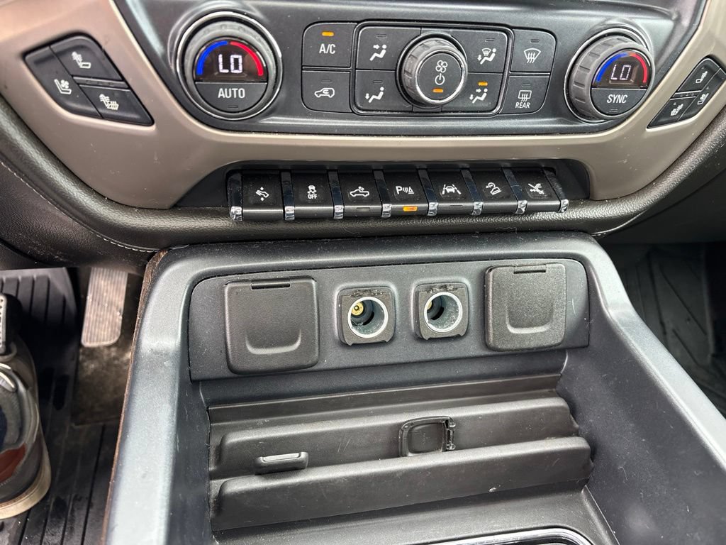 Used 2017 GMC Sierra 1500 Denali w/ Denali Ultimate Package AWD/4WD image 31