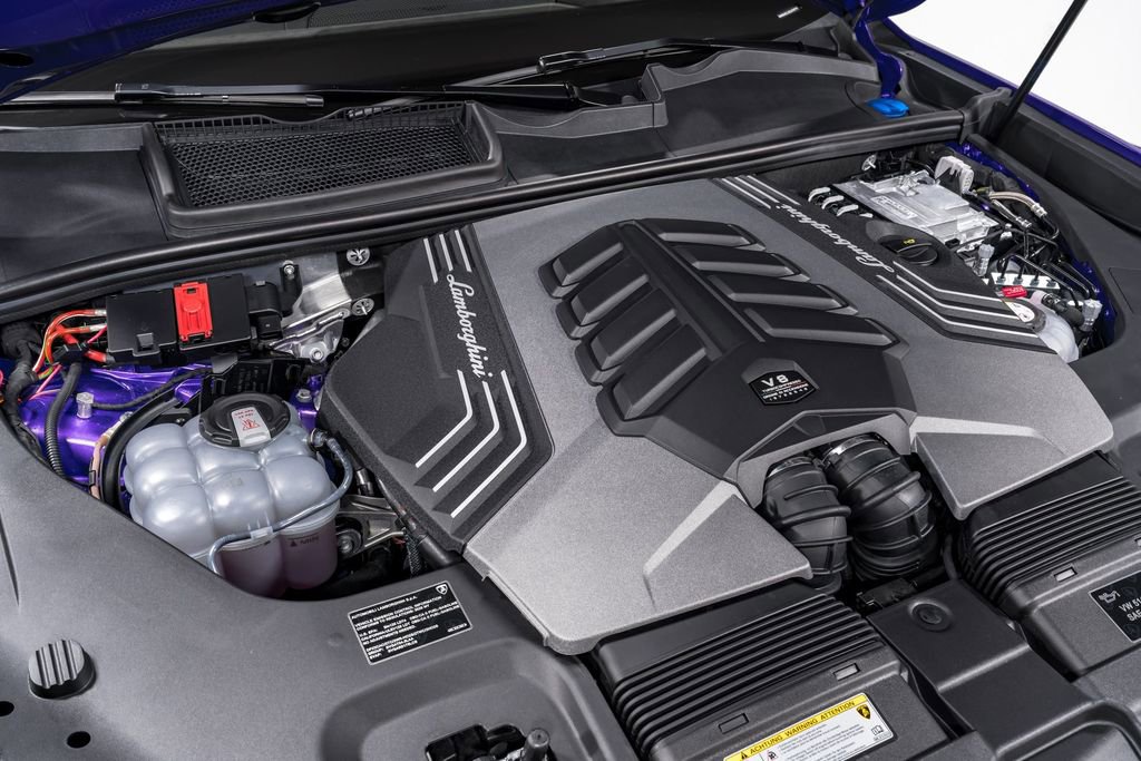 Used 2025 Lamborghini Urus SE image 49