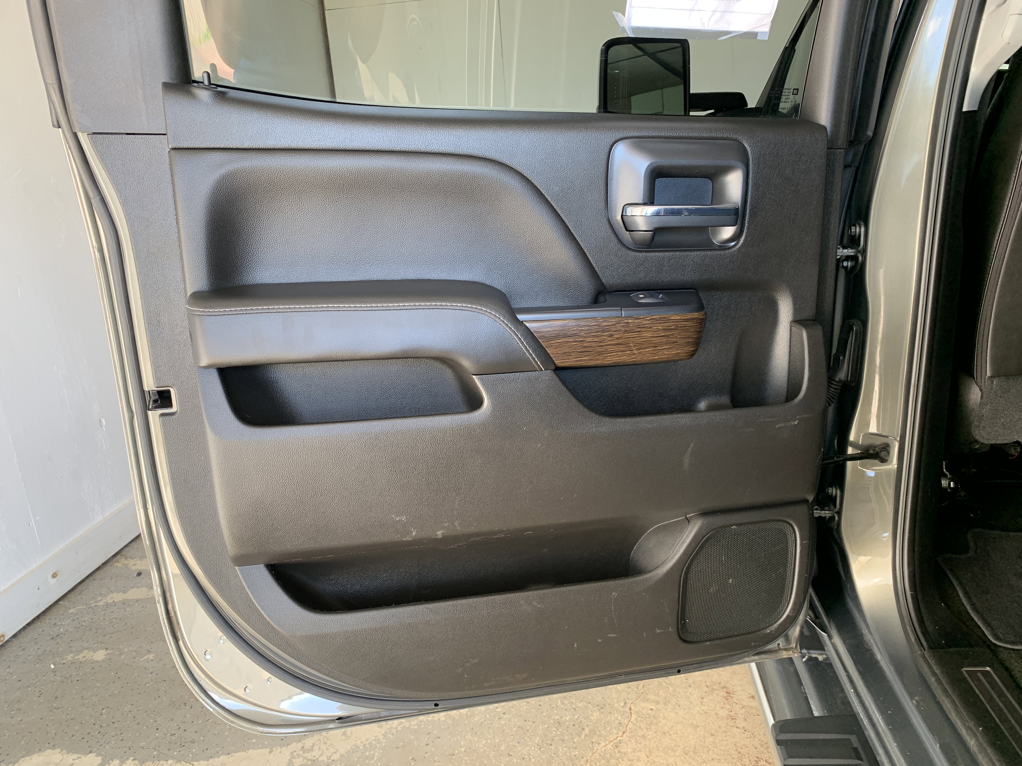 Used 2018 GMC Sierra 2500 Denali w/ Duramax Plus Package image 46