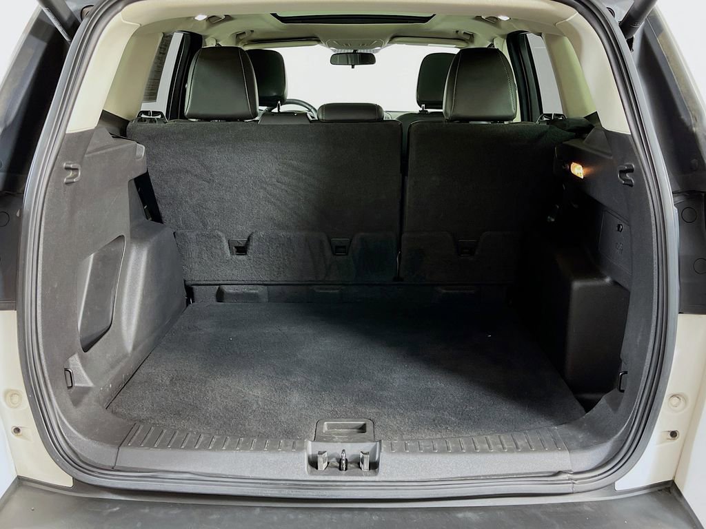 Used 2019 Ford Escape SEL image 10