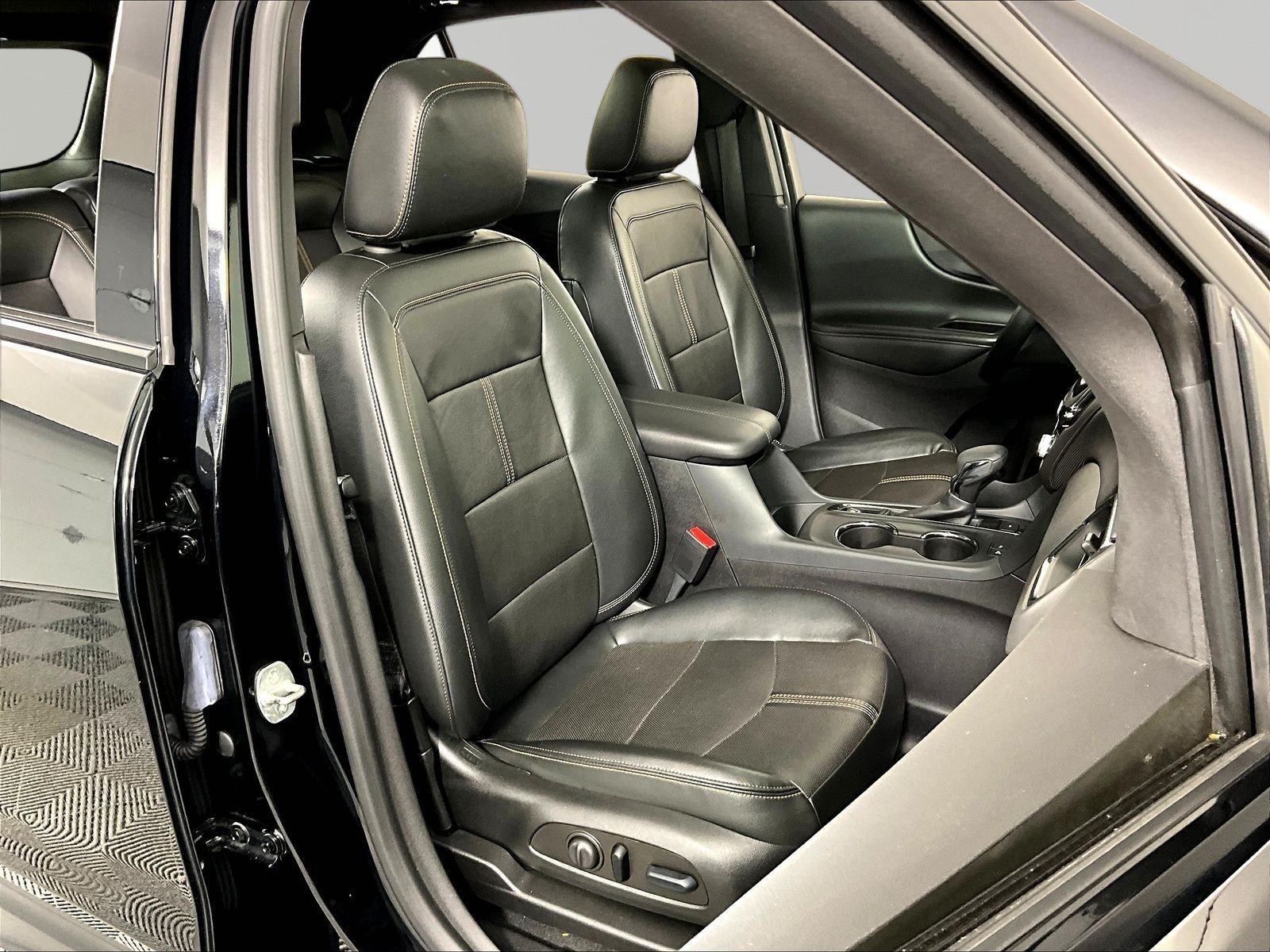 Used 2023 Chevrolet Equinox Premier AWD/4WD image 29