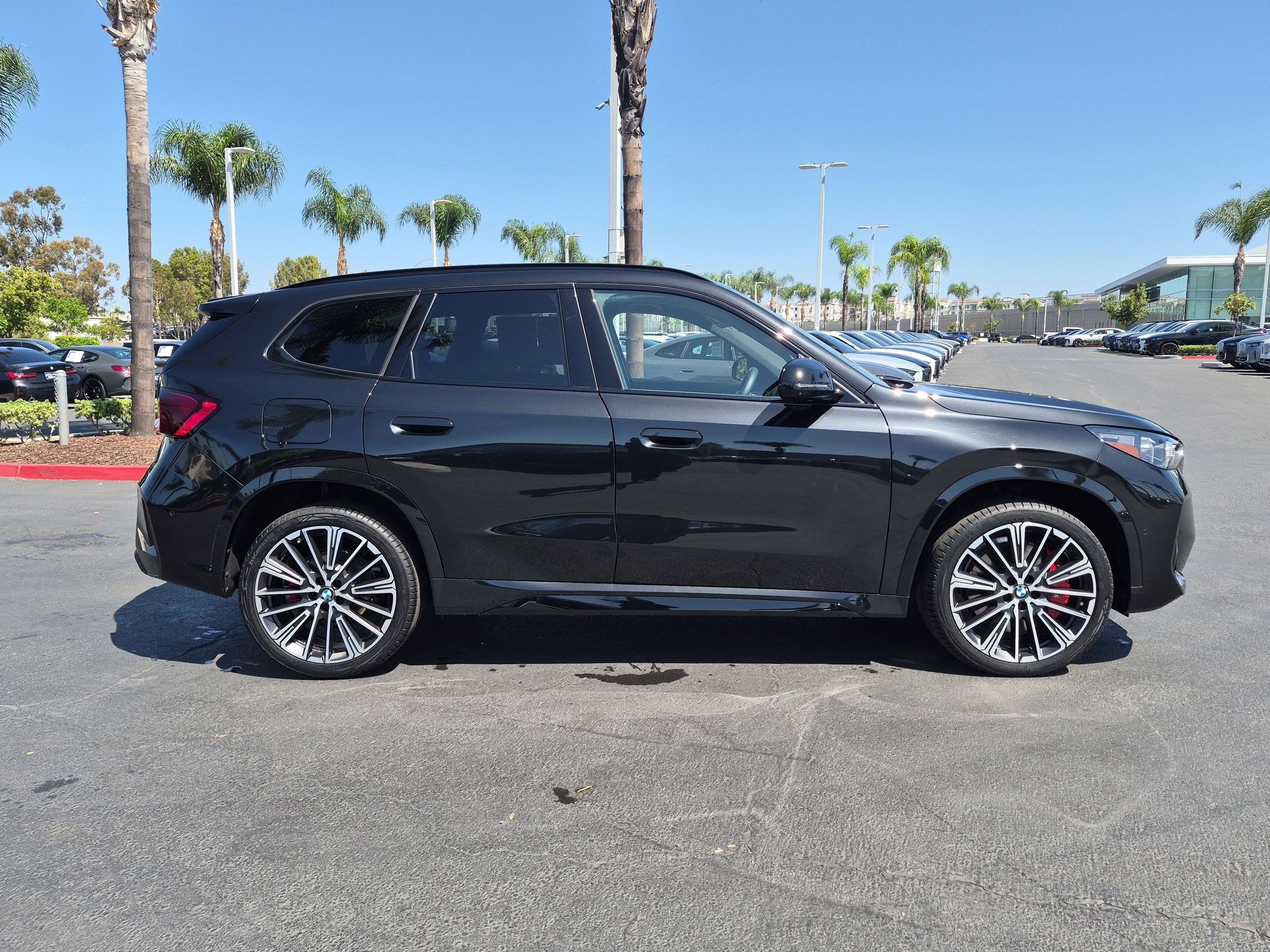Used 2026 BMW X1 xDrive28i w/ Technology Package AWD/4WD image 11