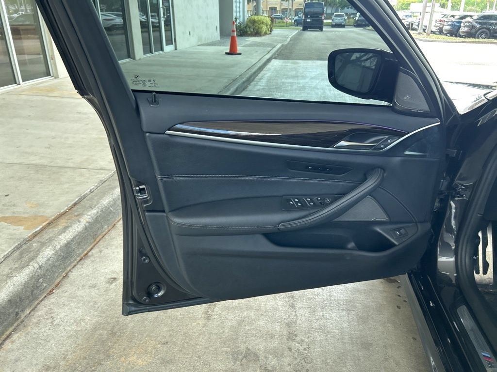 Used 2023 BMW 540i w/ M Sport Package RWD image 43