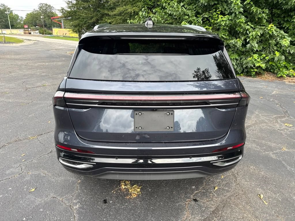 Used 2024 Lincoln Nautilus Reserve AWD/4WD image 4