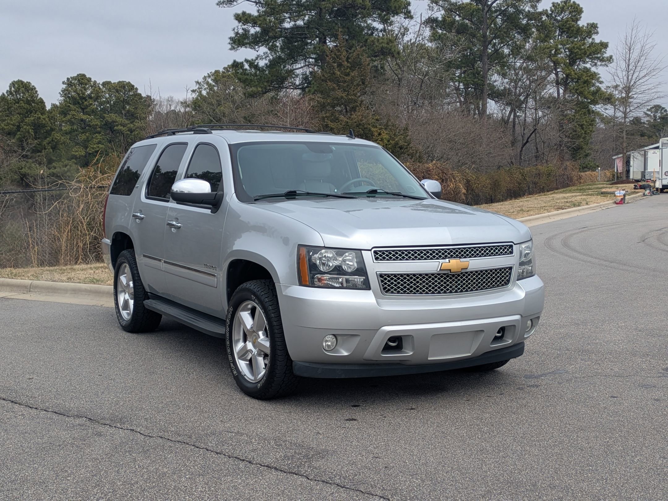 Used 2013 Chevrolet Tahoe LTZ image 3
