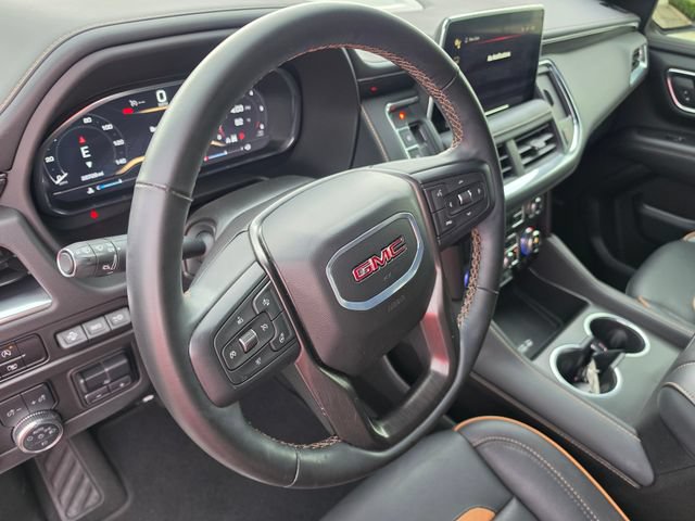 Used 2024 GMC Yukon XL AT4 w/ AT4 Premium Plus Package AWD/4WD image 19