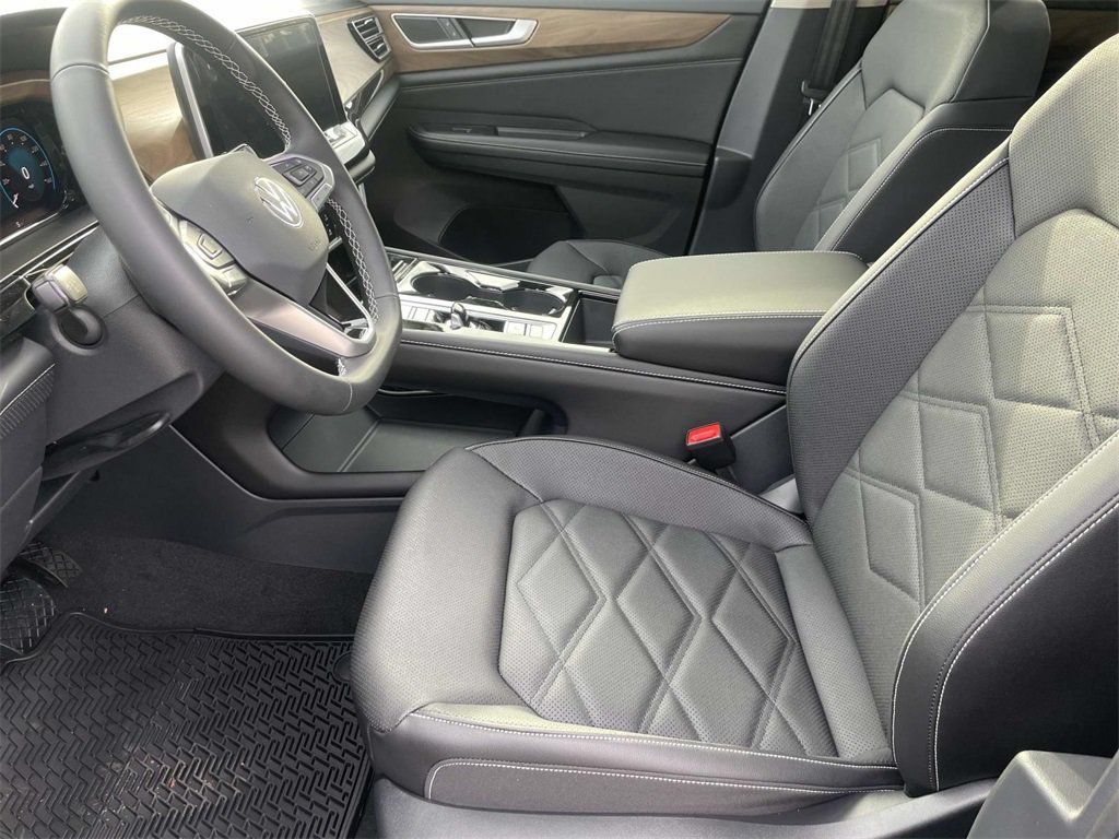New 2026 Volkswagen Atlas SE FWD image 18