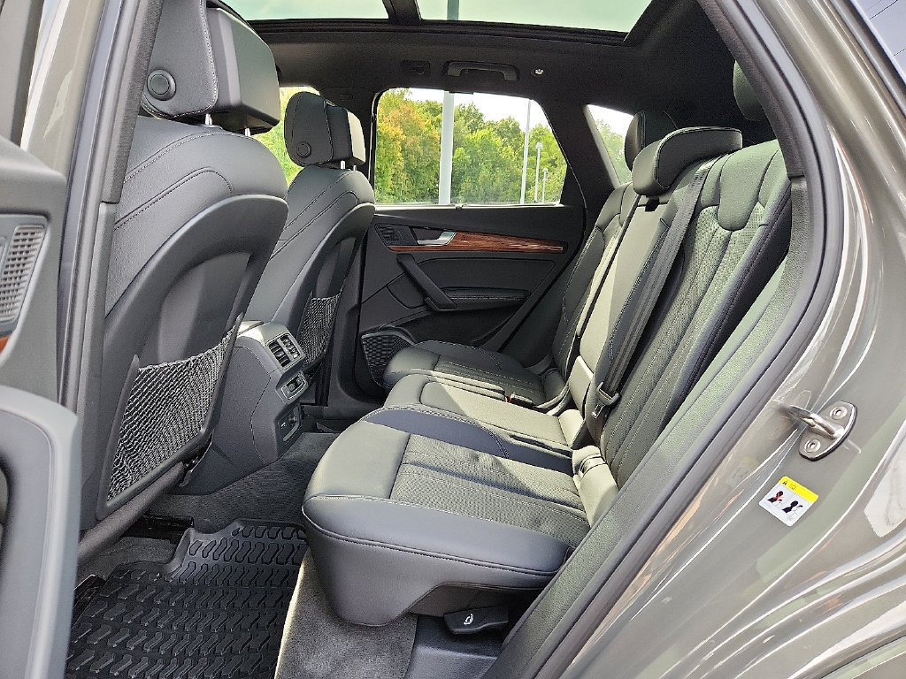 Certified 2023 Audi Q5 2.0T Prestige AWD/4WD image 16