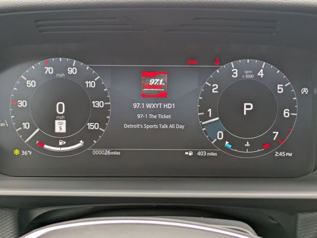 New 2026 Land Rover Discovery Dynamic SE image 8