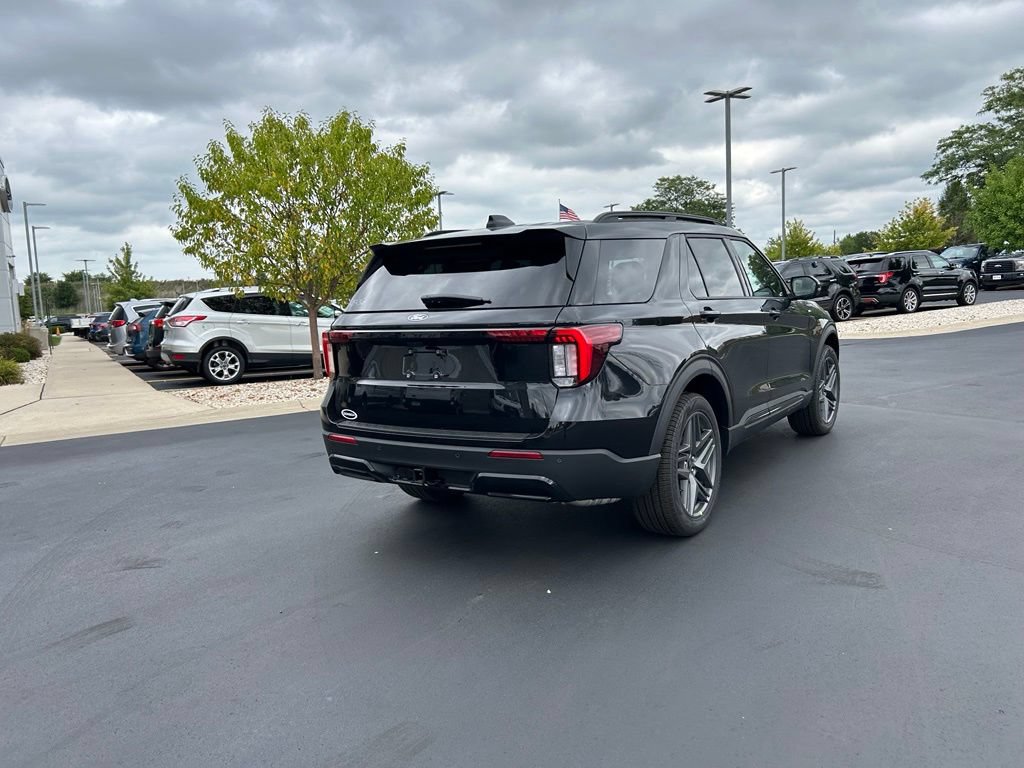 New 2027 Ford Explorer ST-Line w/ Premium Package AWD/4WD image 6