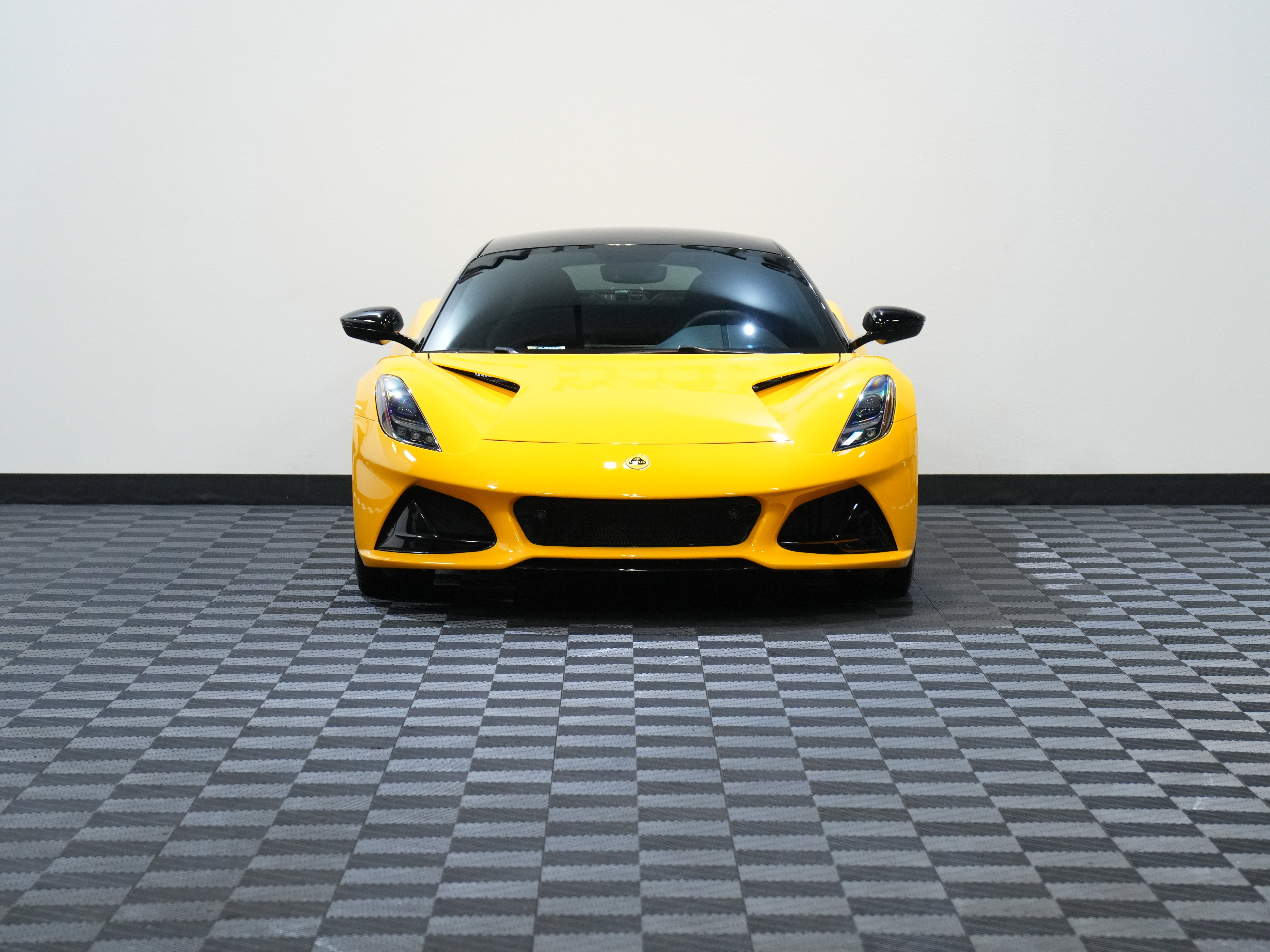 Used 2024 Lotus Emira First Edition image 4