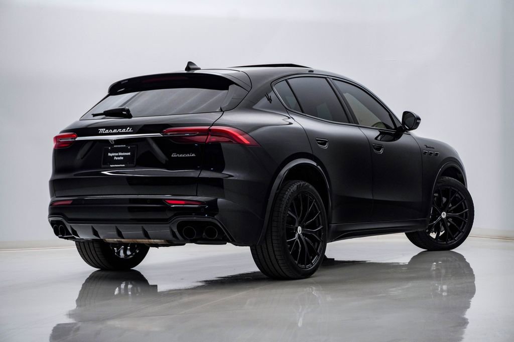 Used 2023 Maserati Grecale Modena AWD/4WD image 9