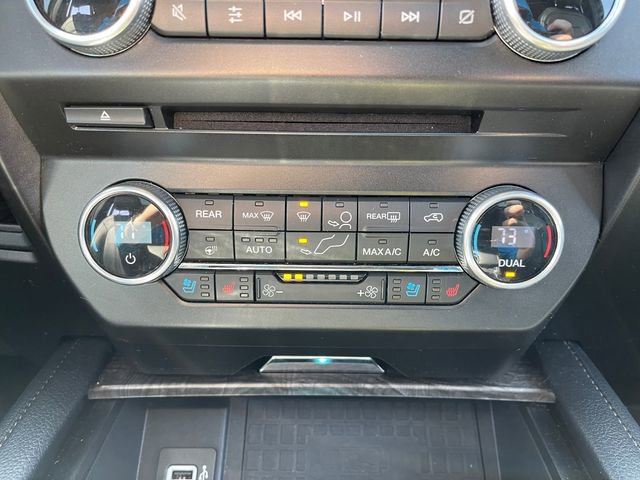 Used 2018 Ford Expedition Limited w/ Equipment Group 302A image 29