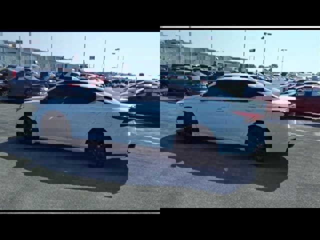 Used 2022 Nissan Altima 2.5 SR w/ Midnight Edition Package image 6