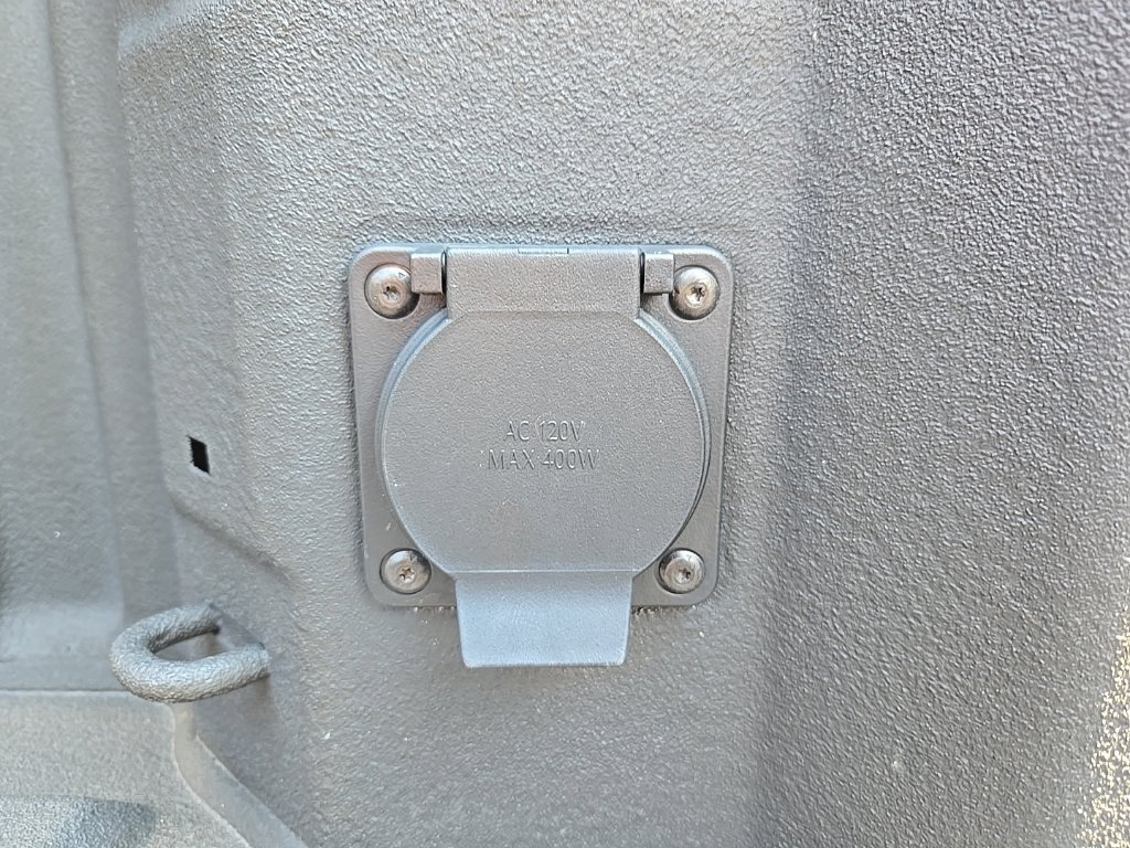 Used 2025 GMC Sierra 1500 AT4 w/ AT4 Premium Package AWD/4WD image 67