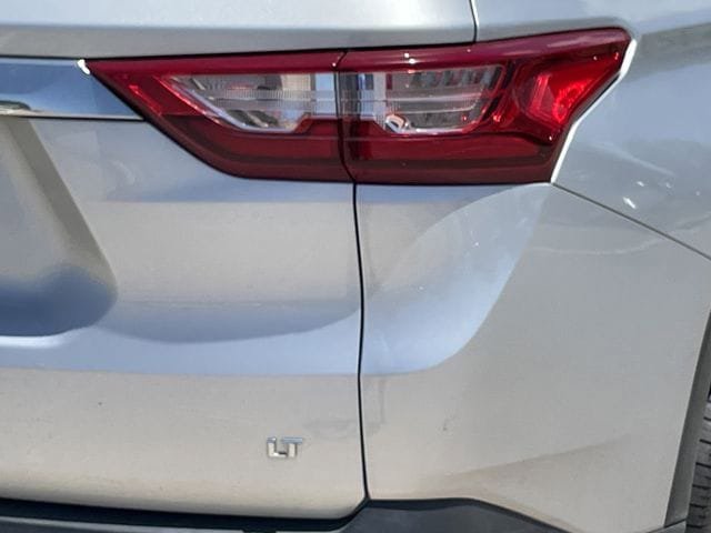 Used 2019 Chevrolet Traverse LT FWD image 6