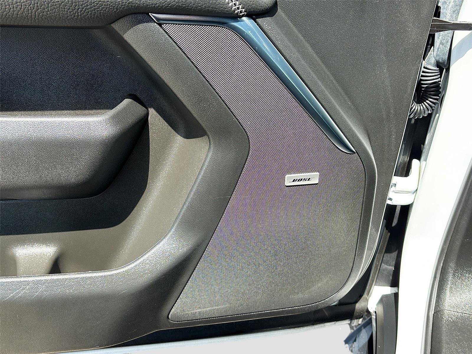 Used 2025 GMC Yukon Denali RWD image 19