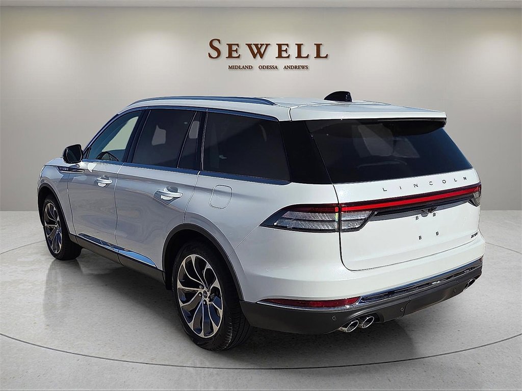 Certified 2025 Lincoln Aviator Reserve w/ Illumination Package image 3