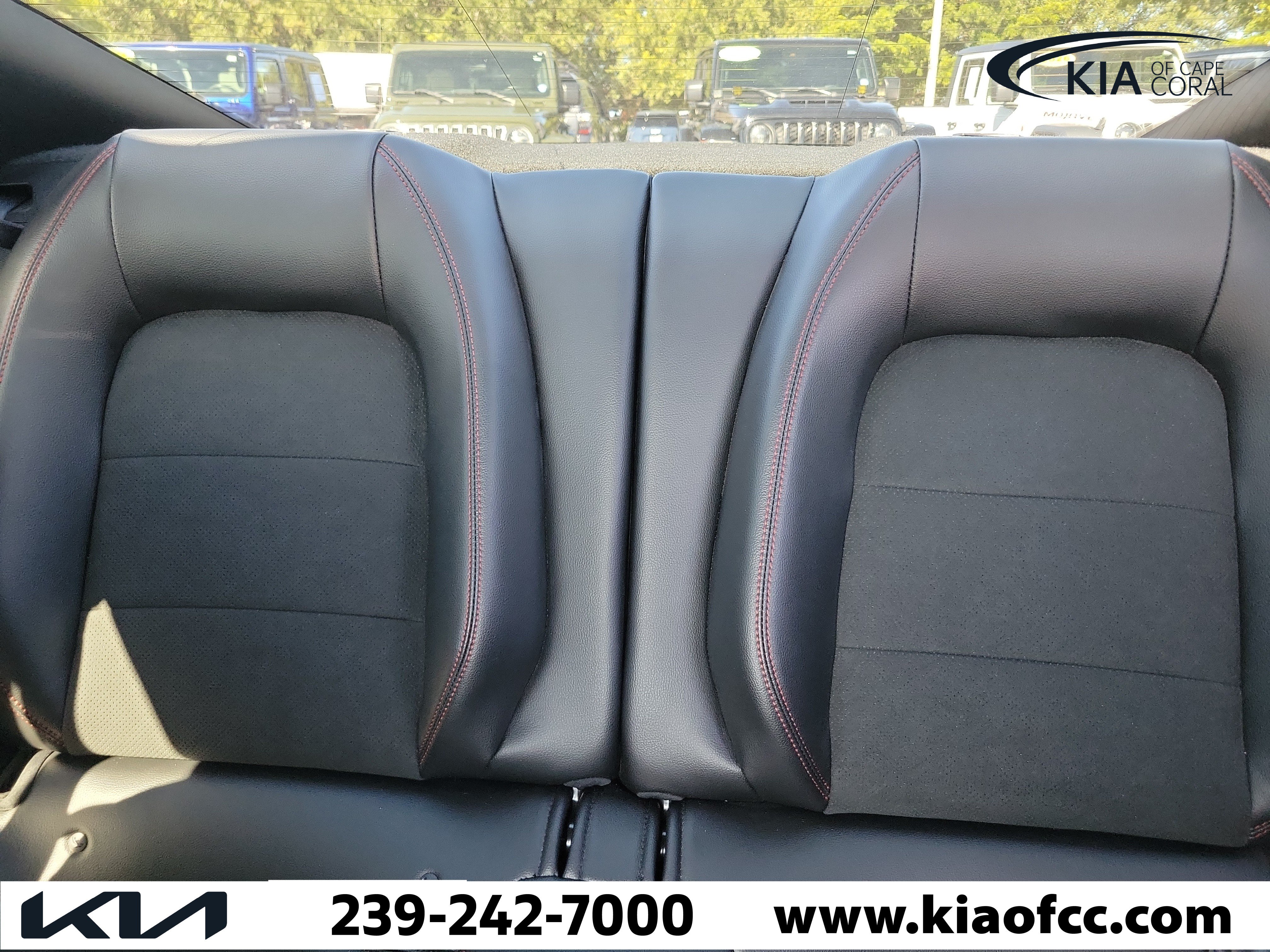 Used 2017 Ford Mustang GT Premium RWD image 26