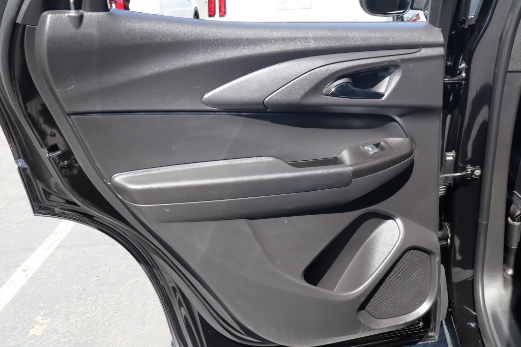 Used 2025 Chevrolet TrailBlazer LS w/ LS Convenience Package FWD image 36