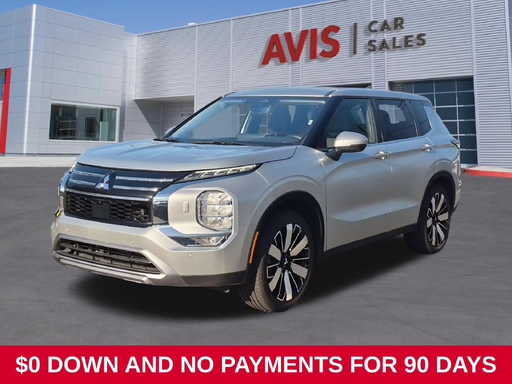 Used 2025 Mitsubishi Outlander SE AWD/4WD image 1