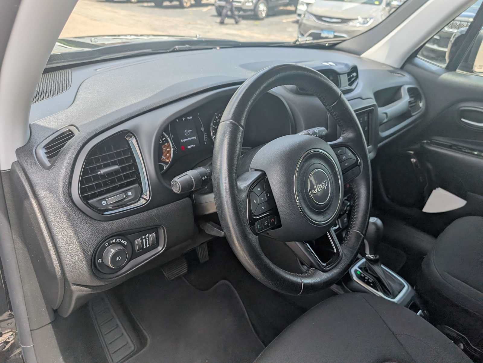 Certified 2020 Jeep Renegade Altitude FWD image 12
