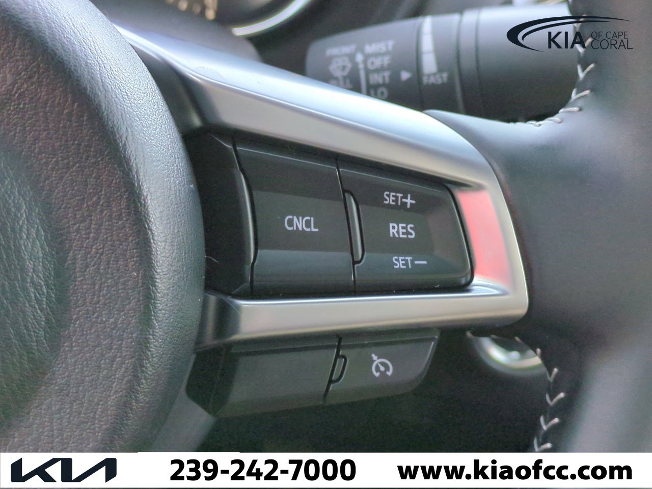 Used 2025 MAZDA MX-5 Miata Club w/ Interior Package image 23