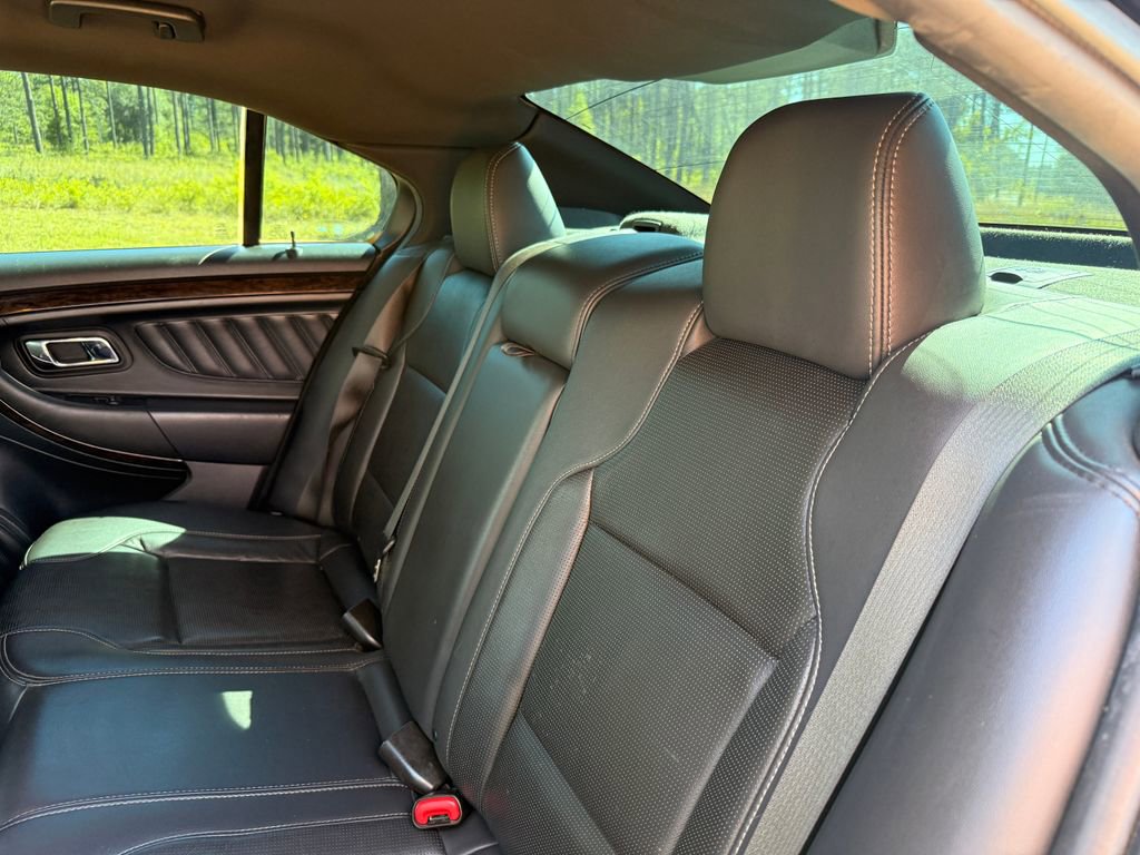 Used 2019 Ford Taurus Limited FWD image 24