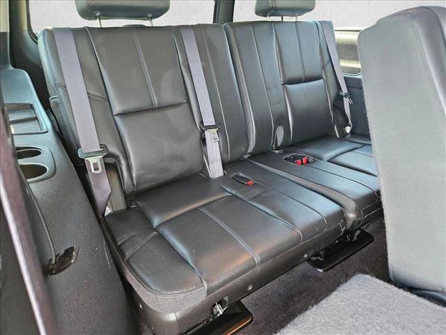 Used 2013 Chevrolet Suburban LT w/ Luxury Package AWD/4WD image 20