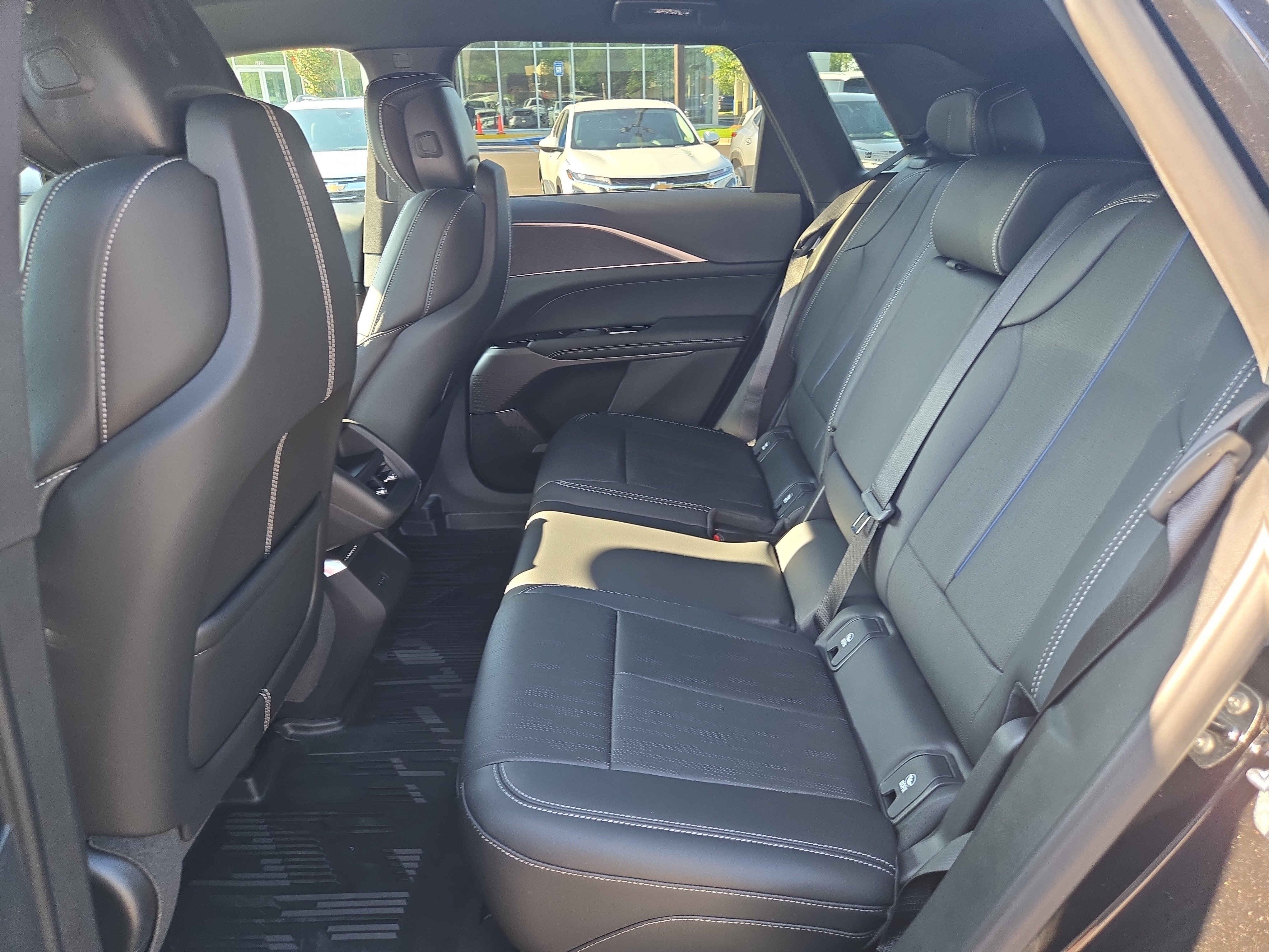 New 2026 Cadillac Lyriq Sport w/ LPO, Floor Liner Package RWD image 18