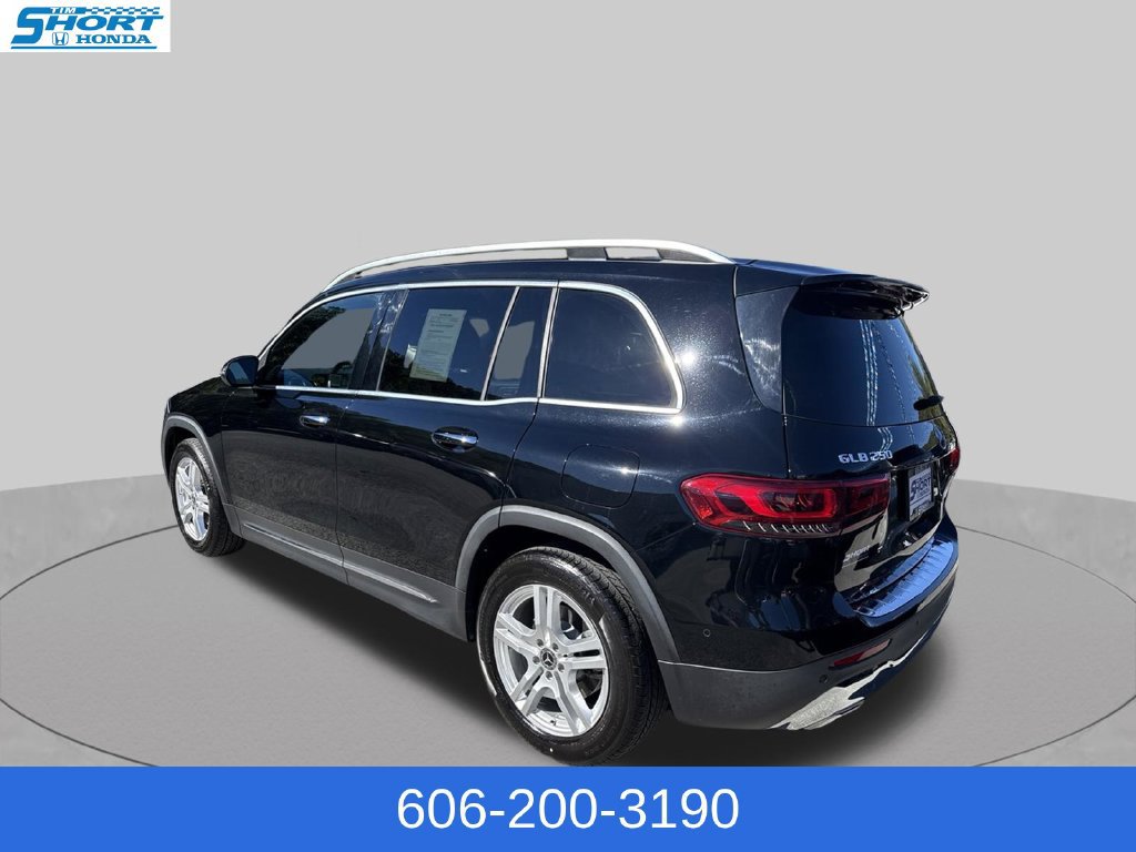Used 2021 Mercedes-Benz GLB 250 4MATIC image 8