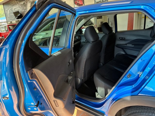 Used 2025 Nissan Kicks Play S w/ Interior Electronics Package FWD image 30