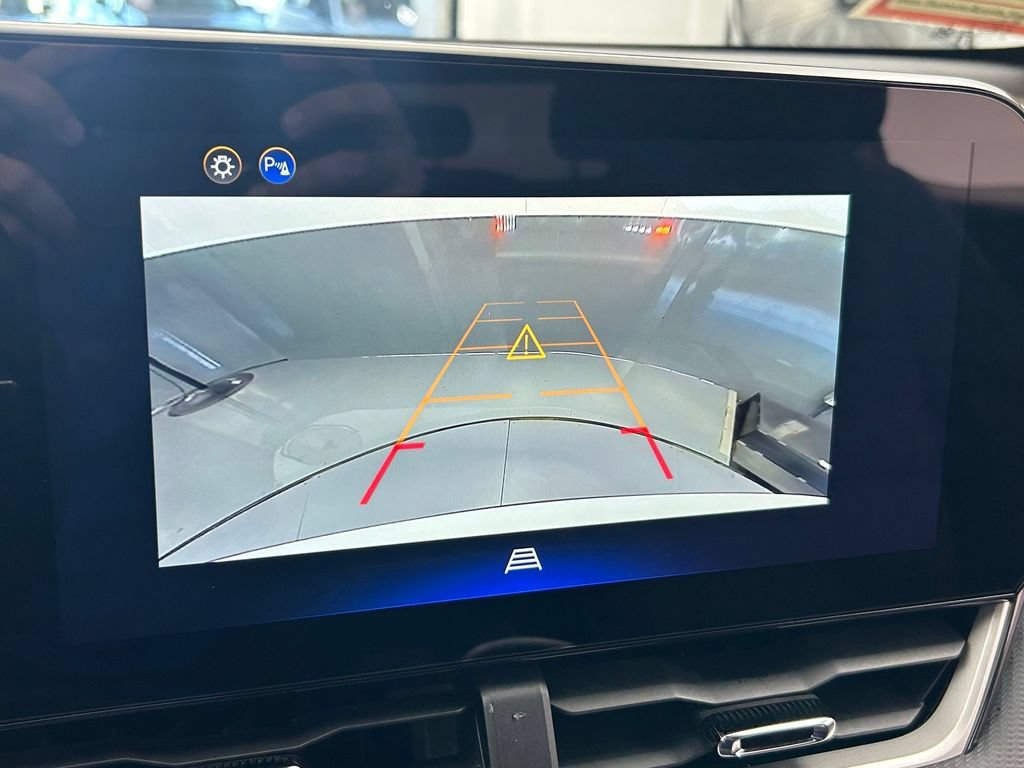 Used 2025 Chevrolet Equinox LT FWD image 76