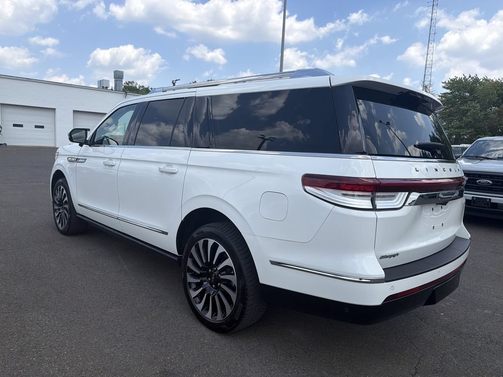 Certified 2024 Lincoln Navigator L Black Label AWD/4WD image 6