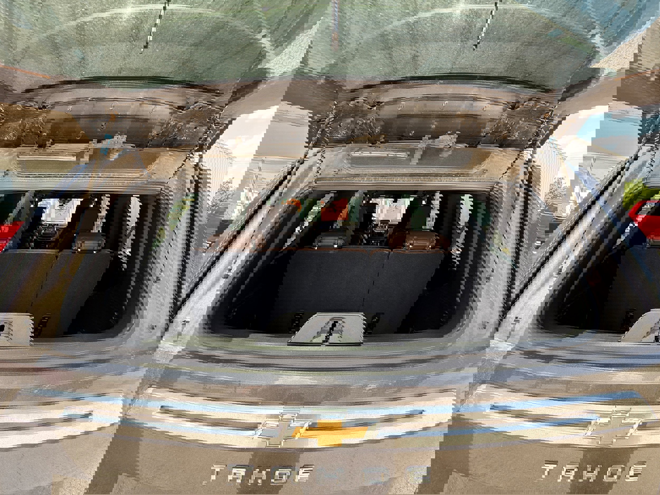 Used 2021 Chevrolet Tahoe High Country w/ Premium Package image 24