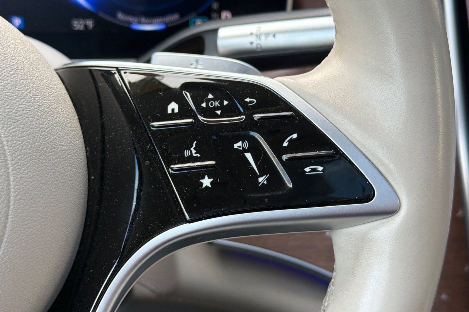 Used 2023 Mercedes-Benz EQS 450+ SUV image 32