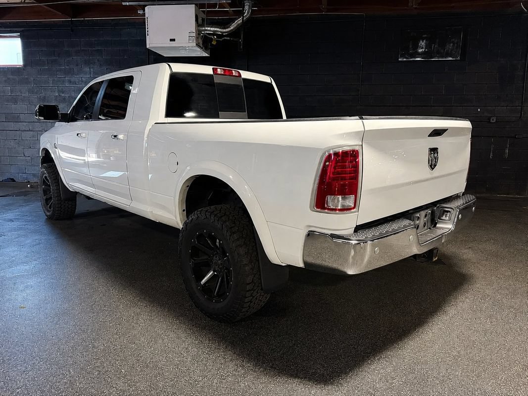 Used 2016 RAM 3500 Laramie w/ Cold Weather Group AWD/4WD image 4