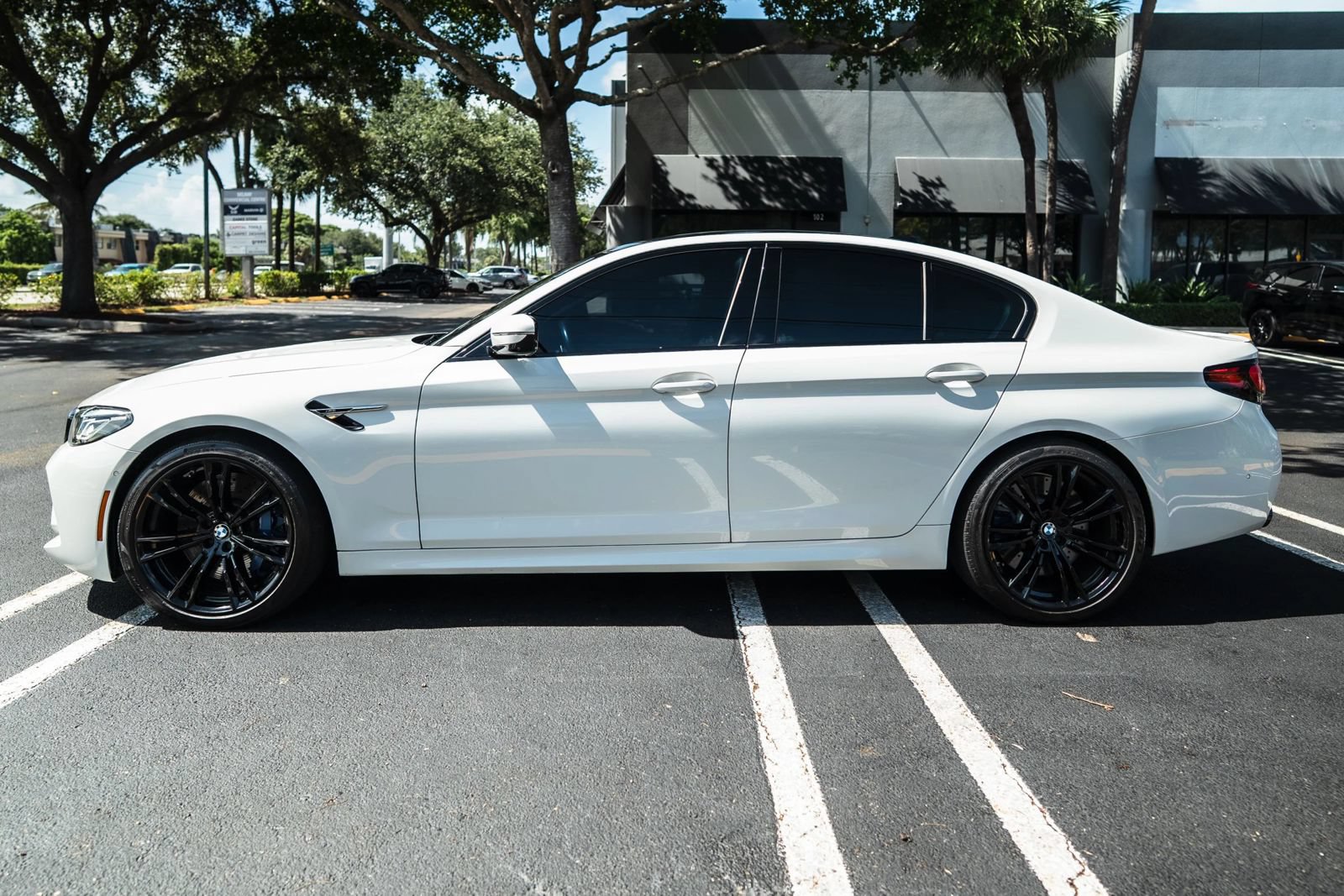 Used 2022 BMW M5 w/ Executive Package AWD/4WD image 6