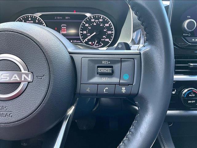Used 2024 Nissan Pathfinder SV FWD image 21