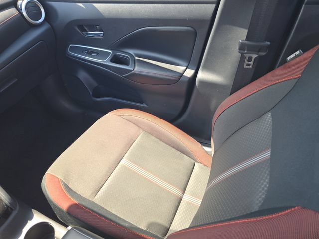 Used 2024 Nissan Versa SR FWD image 15