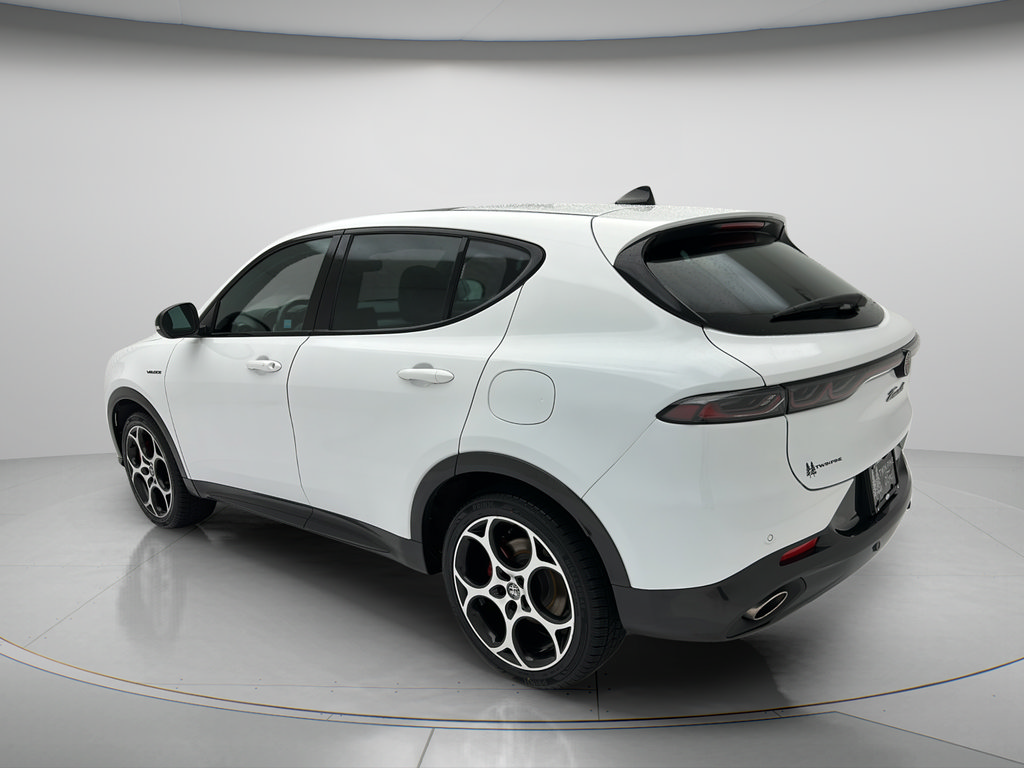 Used 2024 Alfa Romeo Tonale Veloce AWD/4WD image 4