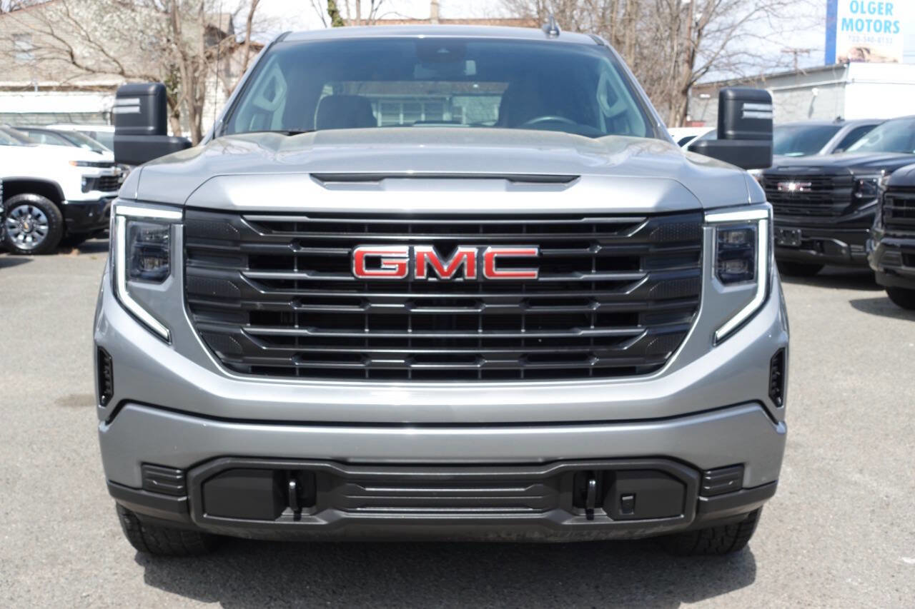Used 2023 GMC Sierra 1500 Pro w/ Graphite Edition image 5