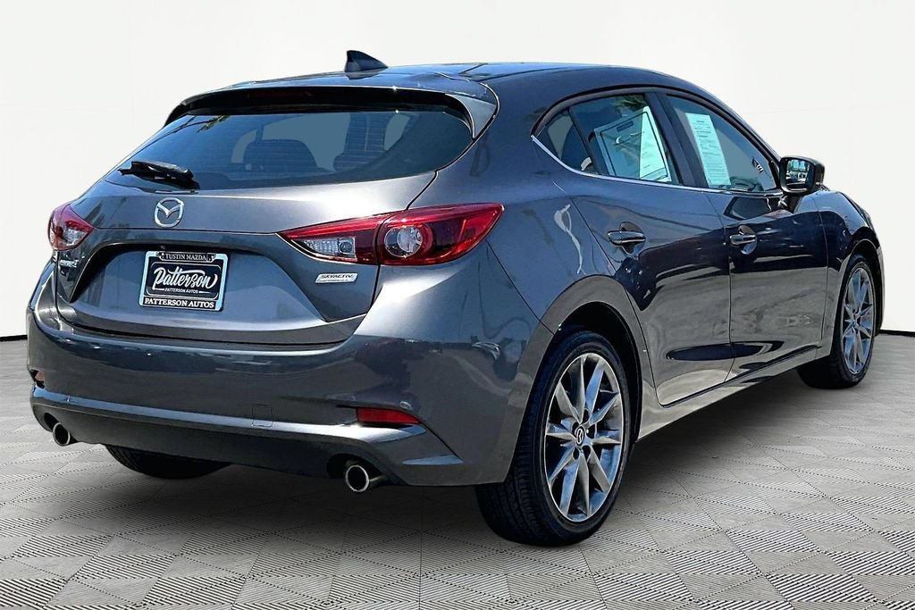 Used 2018 MAZDA MAZDA3 Grand Touring FWD image 2