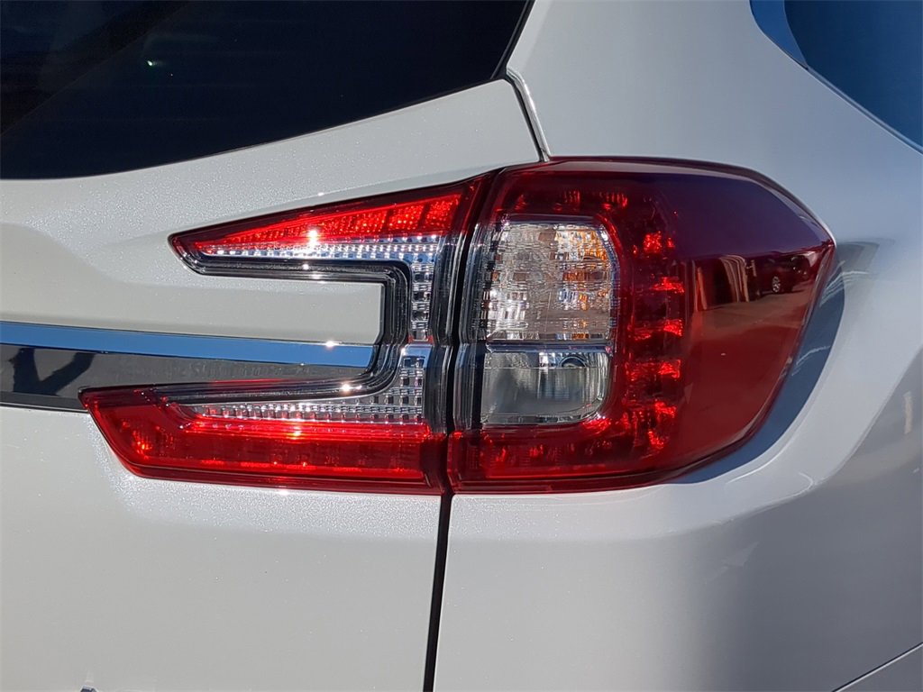 Used 2025 Subaru Ascent Premium image 8