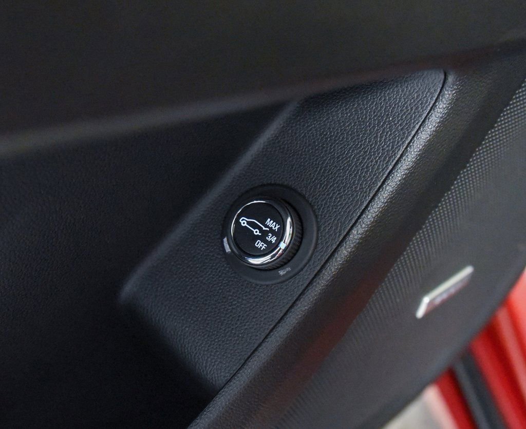 Used 2023 Chevrolet Traverse Premier image 16